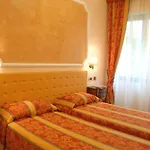 Hotel Mondial