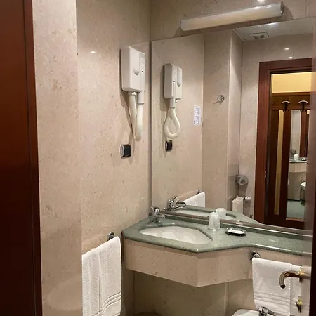 Mondial Hotel